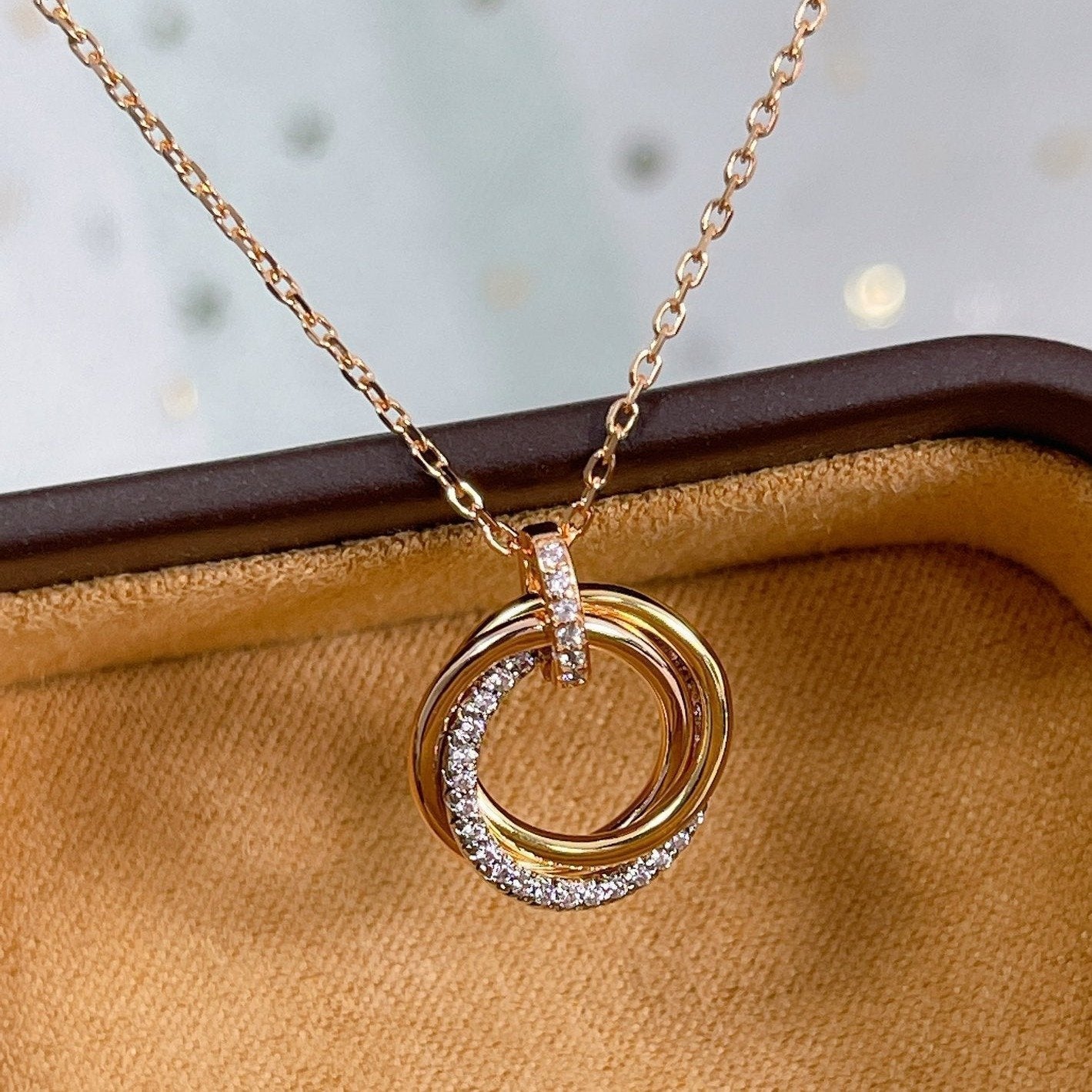 [vivabelle]TRINITY NECKLACE SILVER GOLD PINK GOLD DIAMONDS