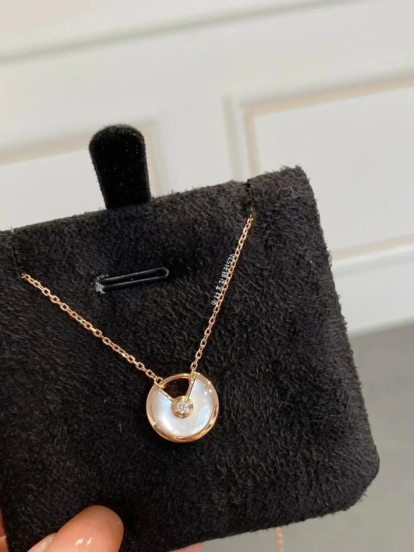 [vivabelle]AMULETTE ROSE GOLD MOP NECKLACE
