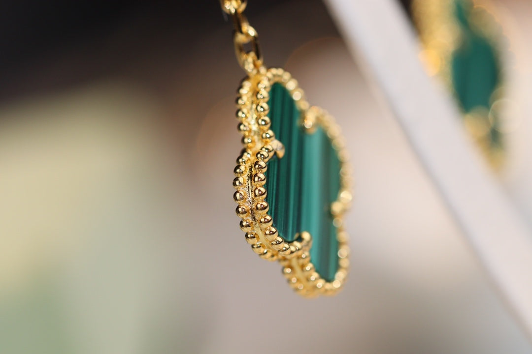 [vivabelle]CLOVER EARRINGS GOLD MALACHITE DIAMOND 3 MOTIF
