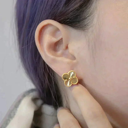 [vivabelle]CLOVER MEDIUM 1 MOTIFS LASER EARRINGS