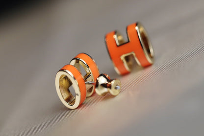 [vivabelle]MINI POP H EARRINGS ORANGE