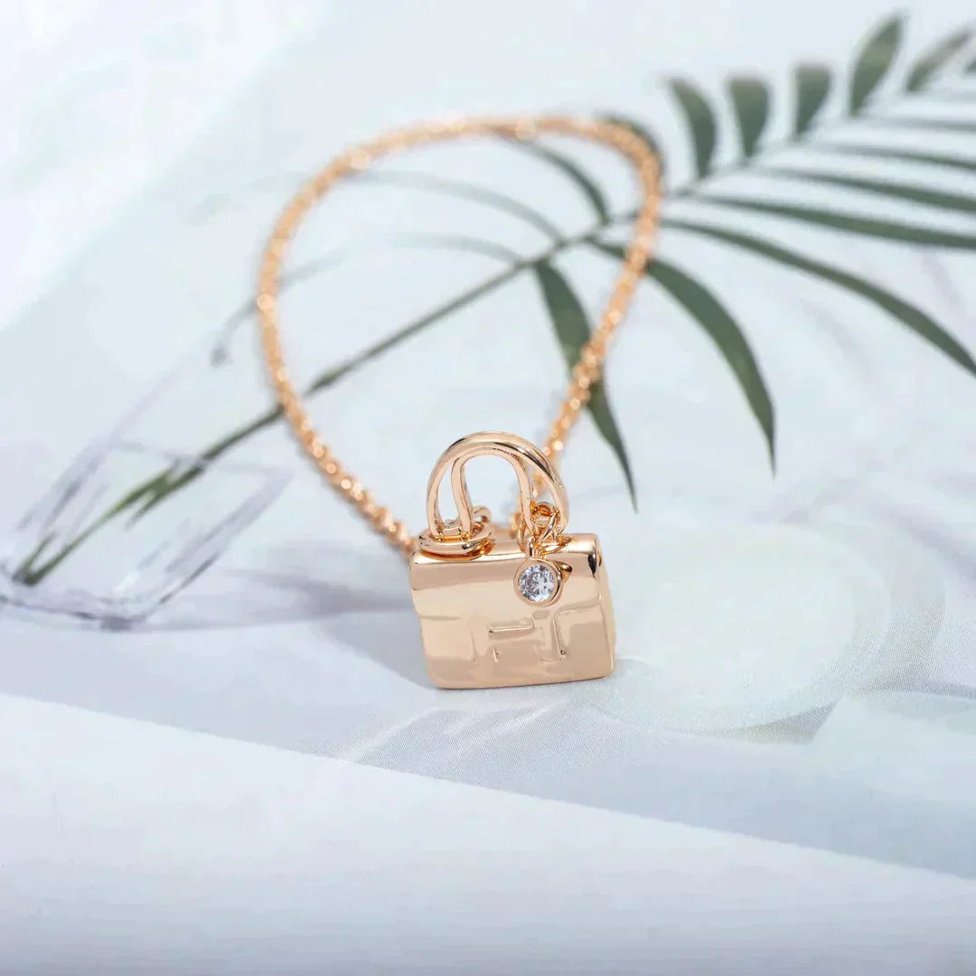 [vivabelle]AMULETTE PEDANT ROSE GOLD NECKLACE