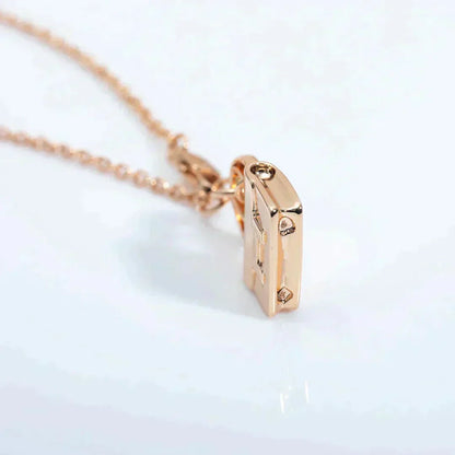 [vivabelle]AMULETTE PEDANT ROSE GOLD NECKLACE