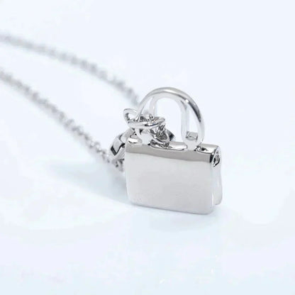 [vivabelle]AMULETTE PEDANT SILVER NECKLACE