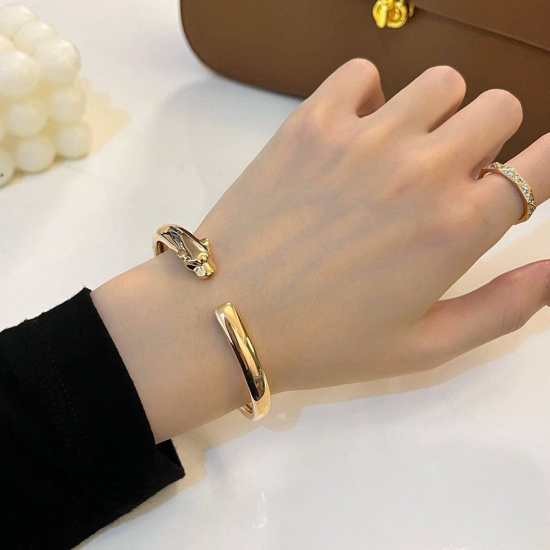 [vivabelle]PANTHERE GOLD OPEN BRACELET