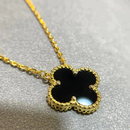 [vivabelle]CLOVER 15MM BLACK ONYX SINGLE FLOWER NECKLACE