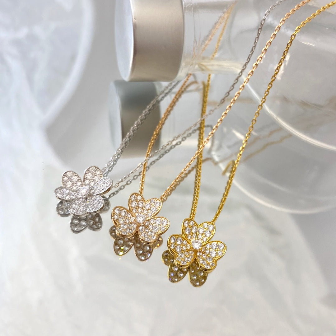 [vivabelle]FLOWER DIAMOND NECKLACE