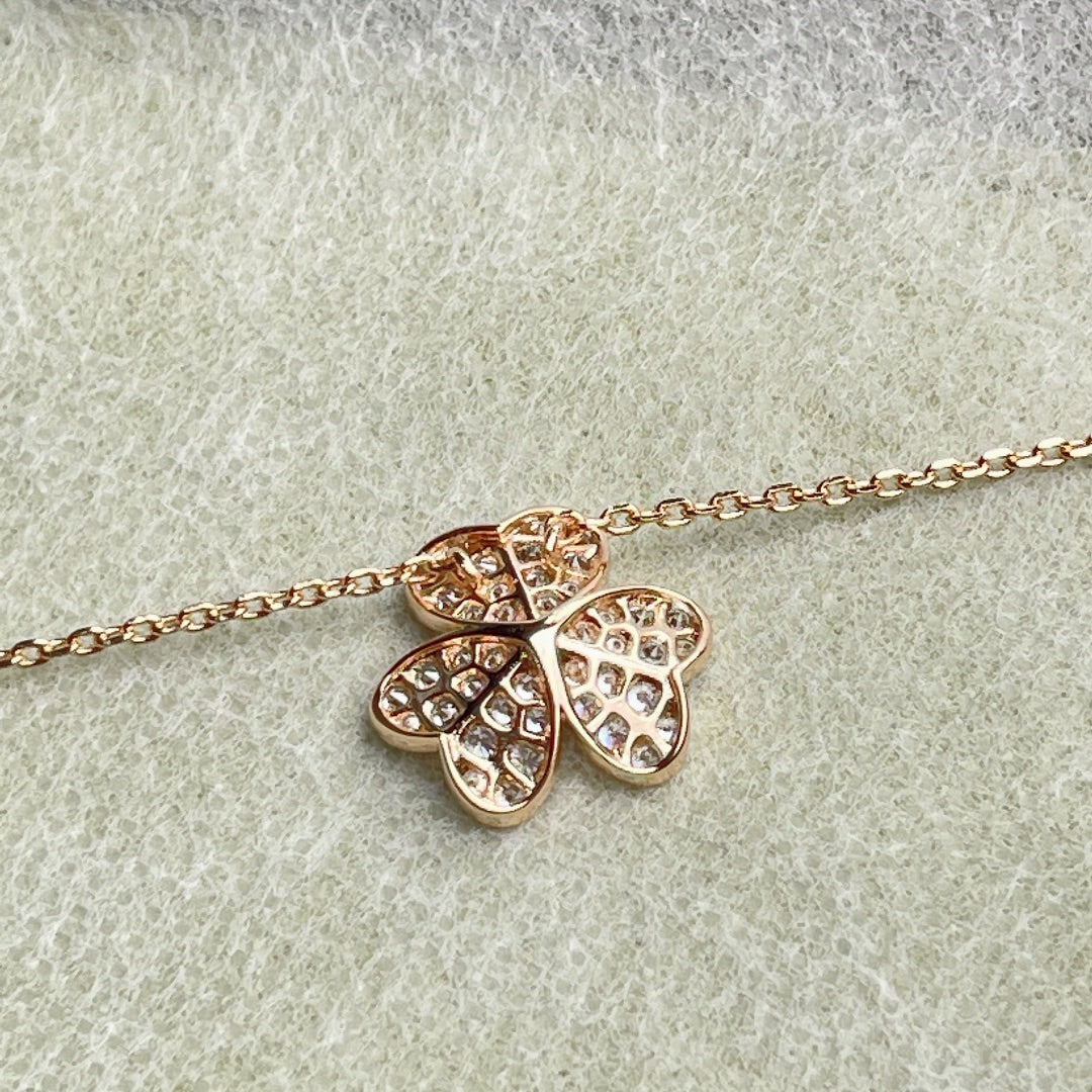 [vivabelle]FLOWER DIAMOND NECKLACE