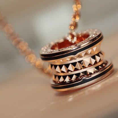 [vivabelle]ZERO 1 ROCK PEDANT PINK GOLD BLACK NECKLACE