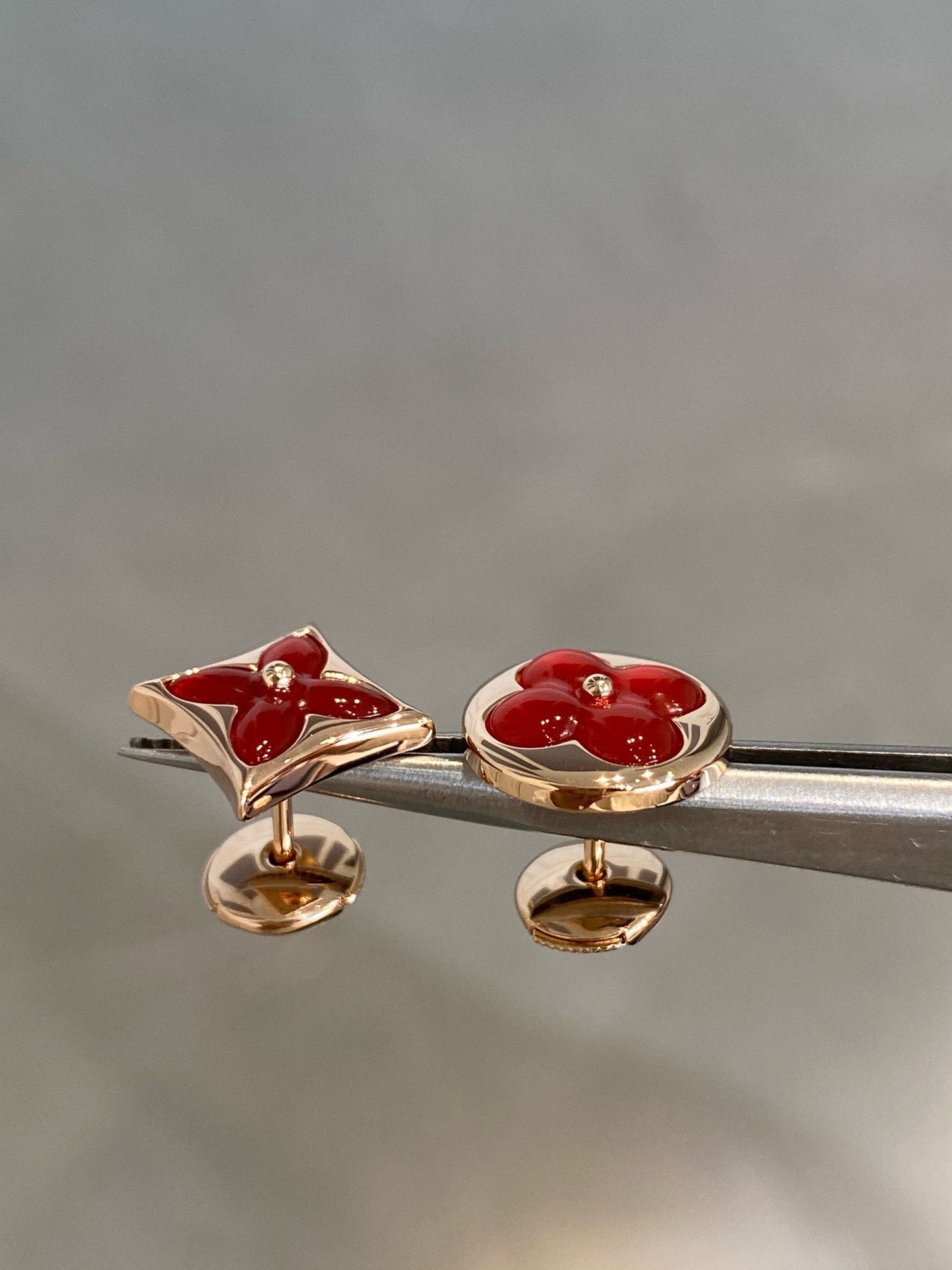 [vivabelle]STAR AND SUN PINK GOLD CARNELIAN STUD EARRINGS