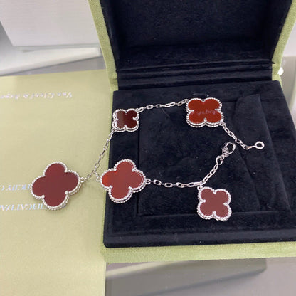 [vivabelle]CLOVER 5 MOTIFS SIVLER CARNELIAN BRACELET