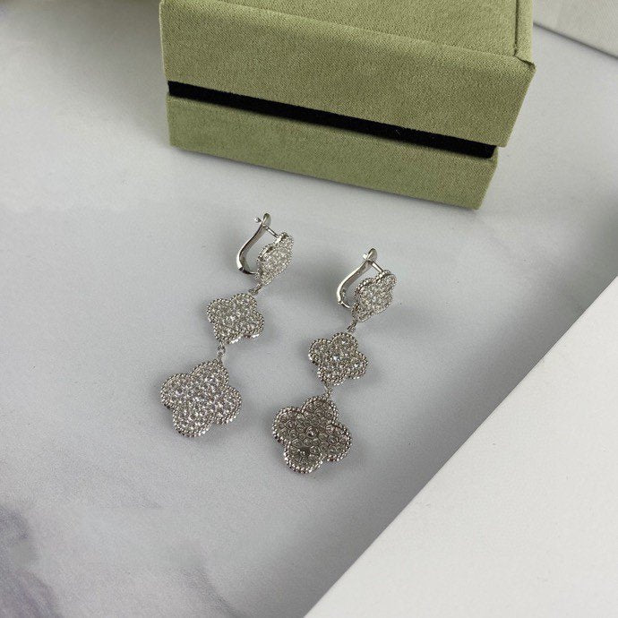 [vivabelle]CLOVER 3 MOTIF DIAMOND SILVER DROP EARRINGS