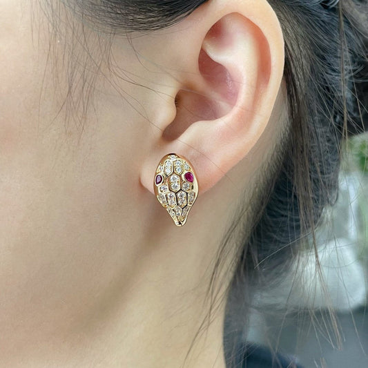 [vivabelle]SERPENT DIAMOND STUD EARRINGS