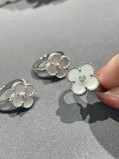 [vivabelle]CLOVER SILVER MOP DIAMOND RING