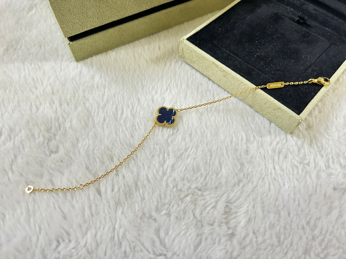 [vivabelle]CLOVER 1 MOTIF PIETERSITE BRACELET