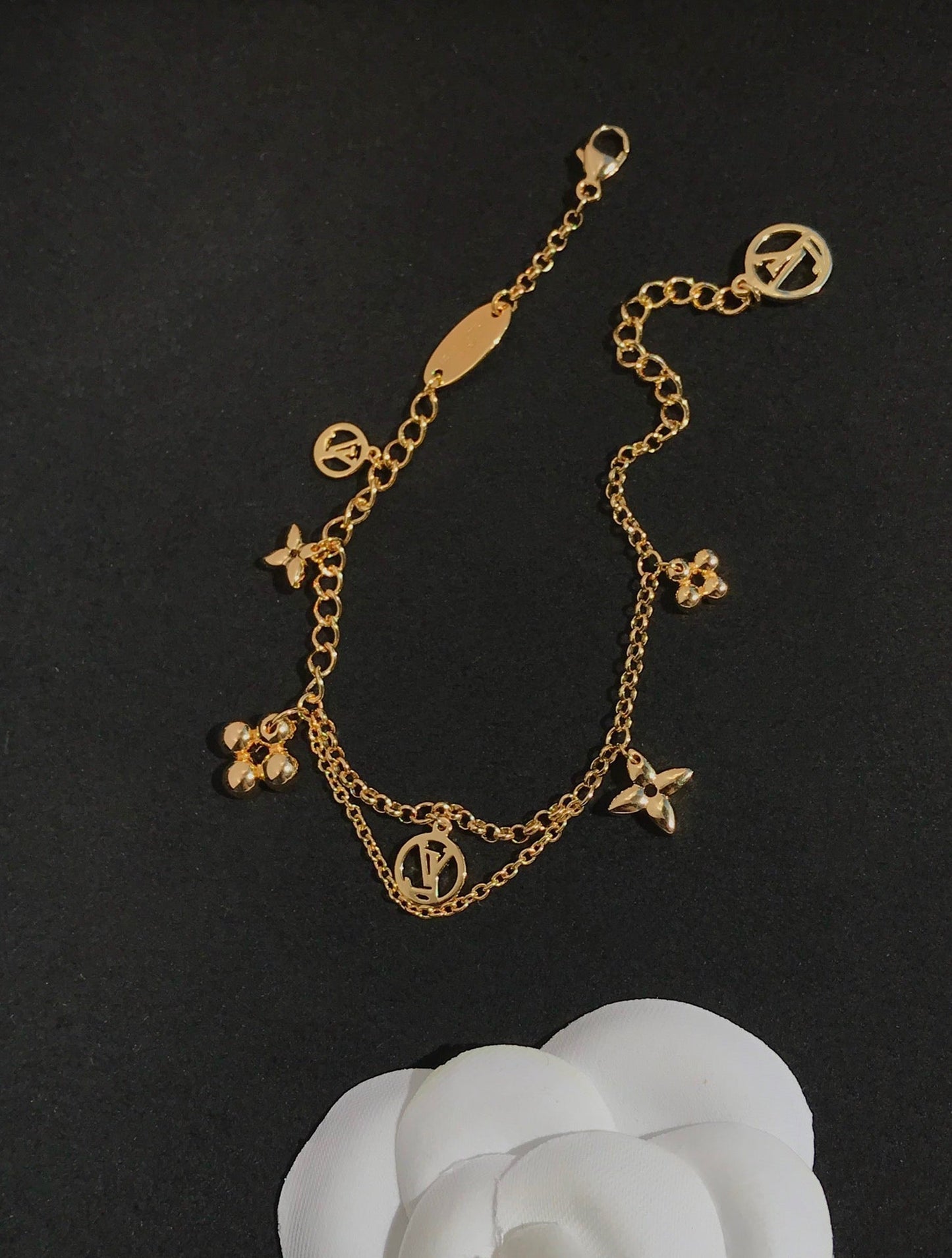 [vivabelle]BLOOMING PINK GOLD MOP BRACELET