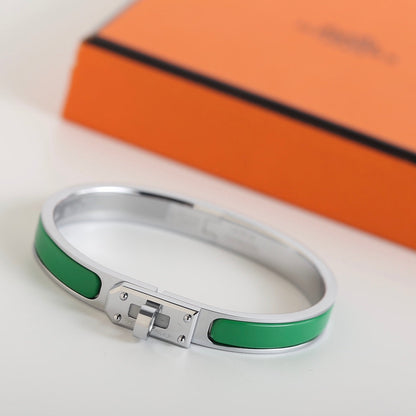 [vivabelle]HM KELLY GREEN BRACELET