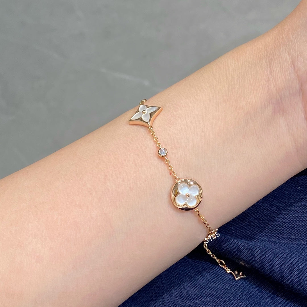 [vivabelle]STAR AND SUN 4 MOTIF WHITE MOP PINK GOLD BRACELET
