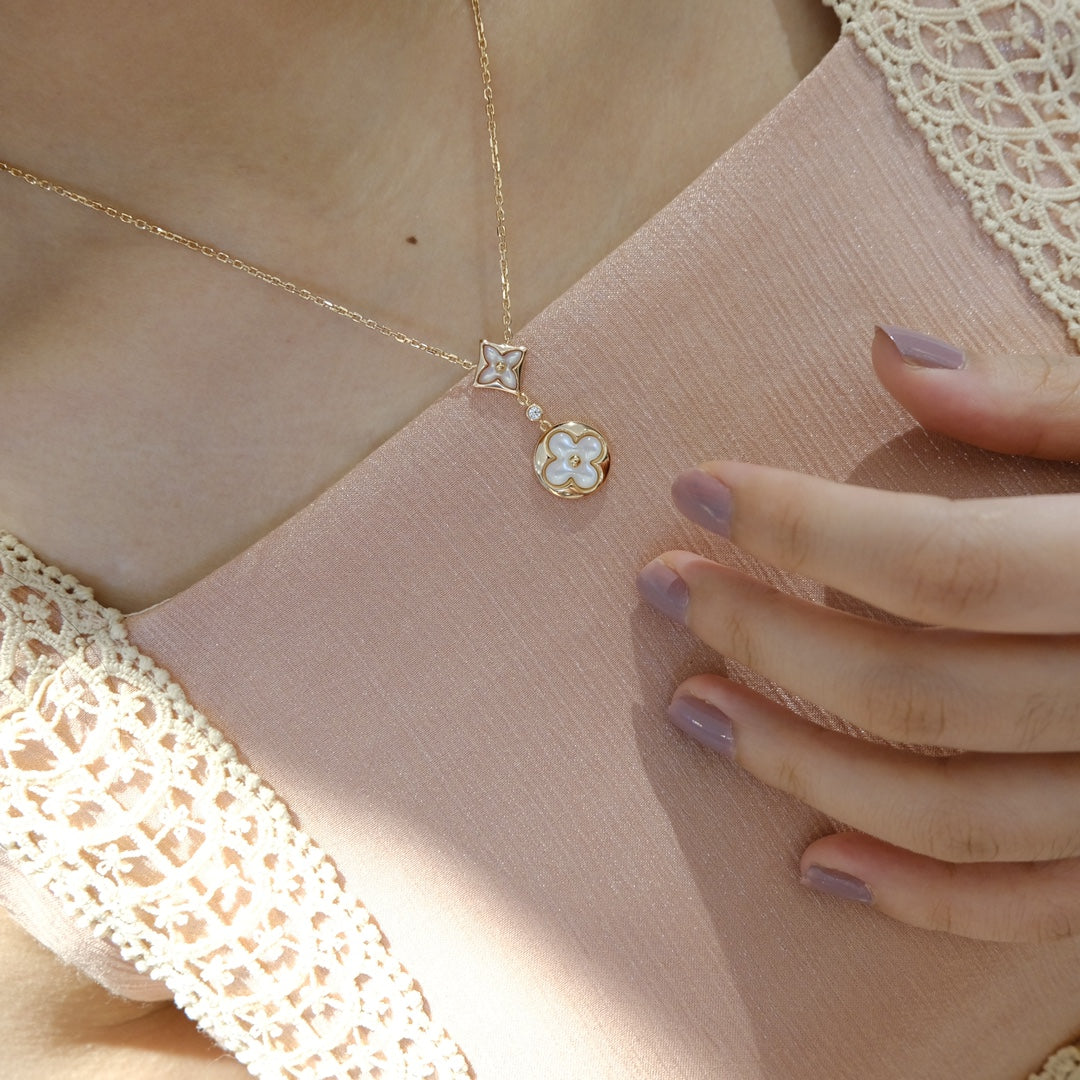 [vivabelle]STAR AND SUN WHITE MOP 2 MOTIF PINK GOLD NECKLACE