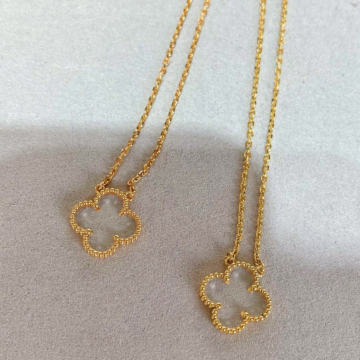 [vivabelle]CLOVER ROCK CRYSTAL ROSE GOLD NECKLACE