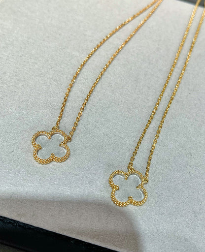 [vivabelle]CLOVER ROCK CRYSTAL ROSE GOLD NECKLACE