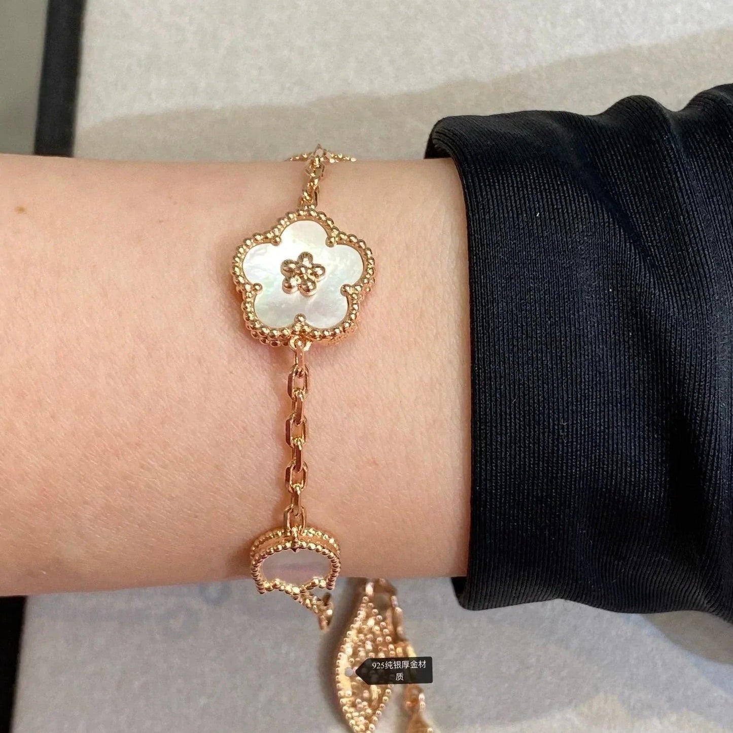 [vivabelle]LUCKY SPRING 5 MOTIF BRACELET