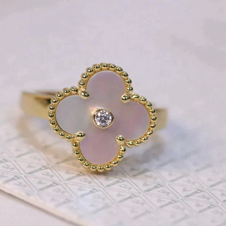 [vivabelle]CLOVER PINK MOP RING GOLD DIAMOND