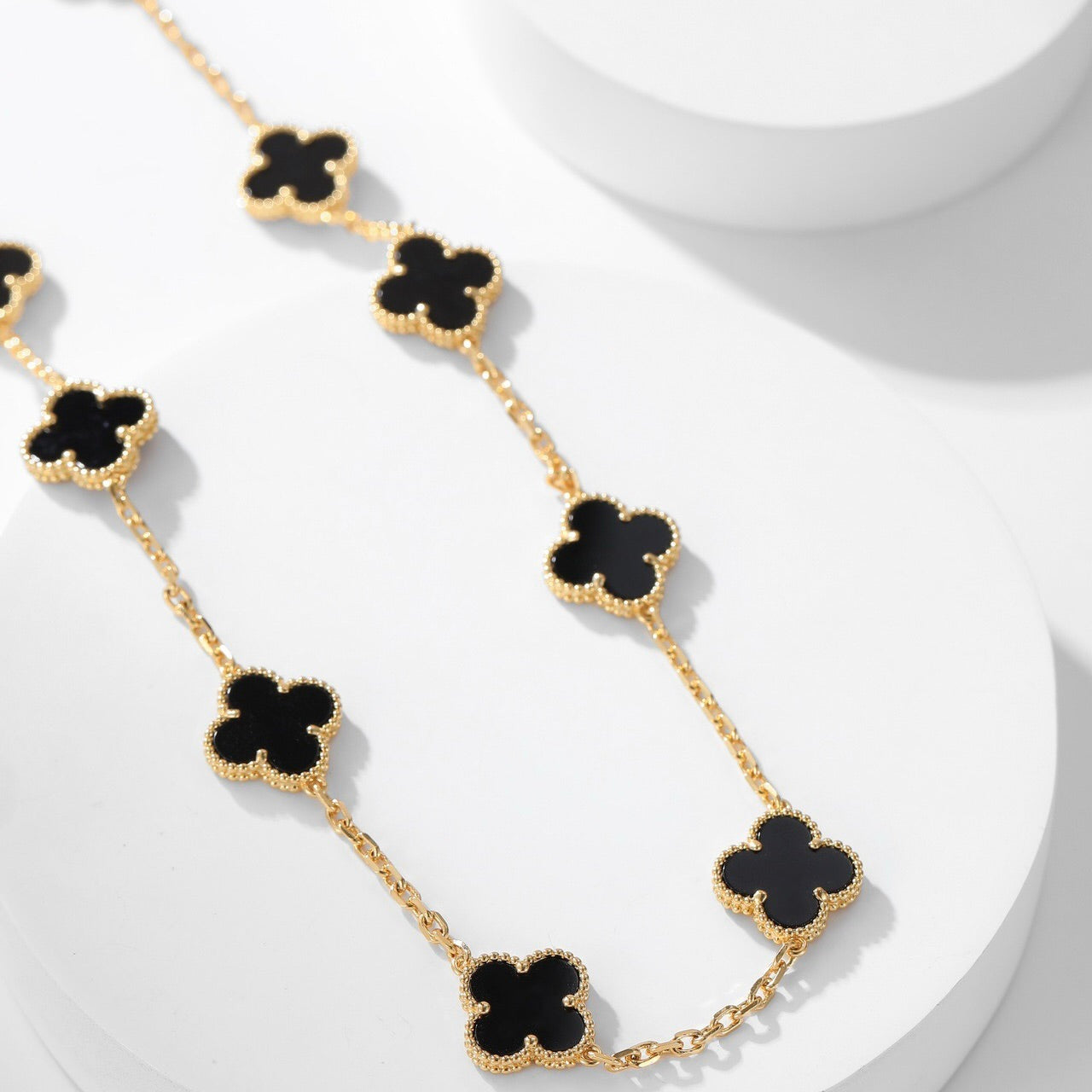 [vivabelle]CLOVER 10 MOTIFS ONYX NECKLACE