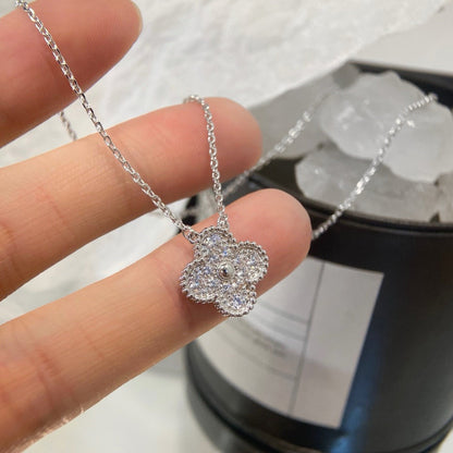 [vivabelle]CLOVER 15MM DIAMOND SINGLE FLOWER NECKLACE