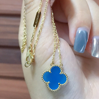 [vivabelle]CLOVER 15MM BLUE AGATE NECKLACE