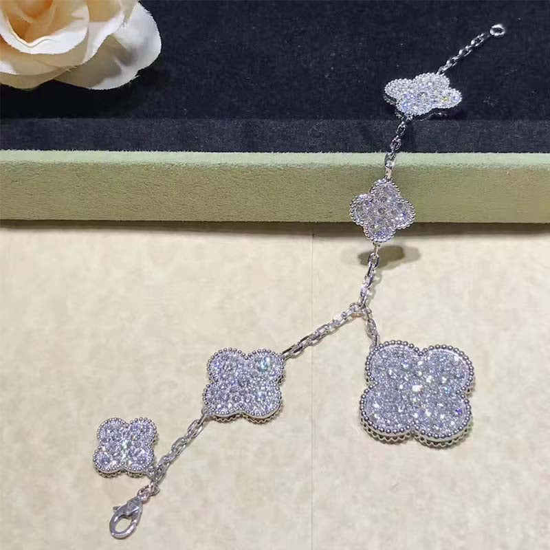 [vivabelle]CLOVER 6 MOTIFS SILVER DIAMOND BRACELET