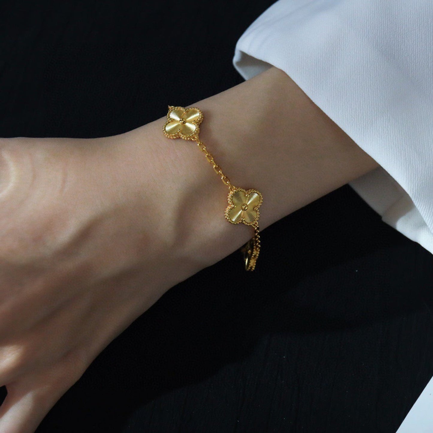 [vivabelle]CLOVER 5 FLOWERS LASER BRACELET