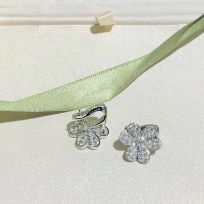 [vivabelle]FRIVOLE SILVER FLOWER DIAMOND EARRINGS