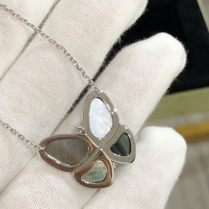 [vivabelle]LARGE BUTTERFLY SILVER PENDANT DIAMOND NECKLACE