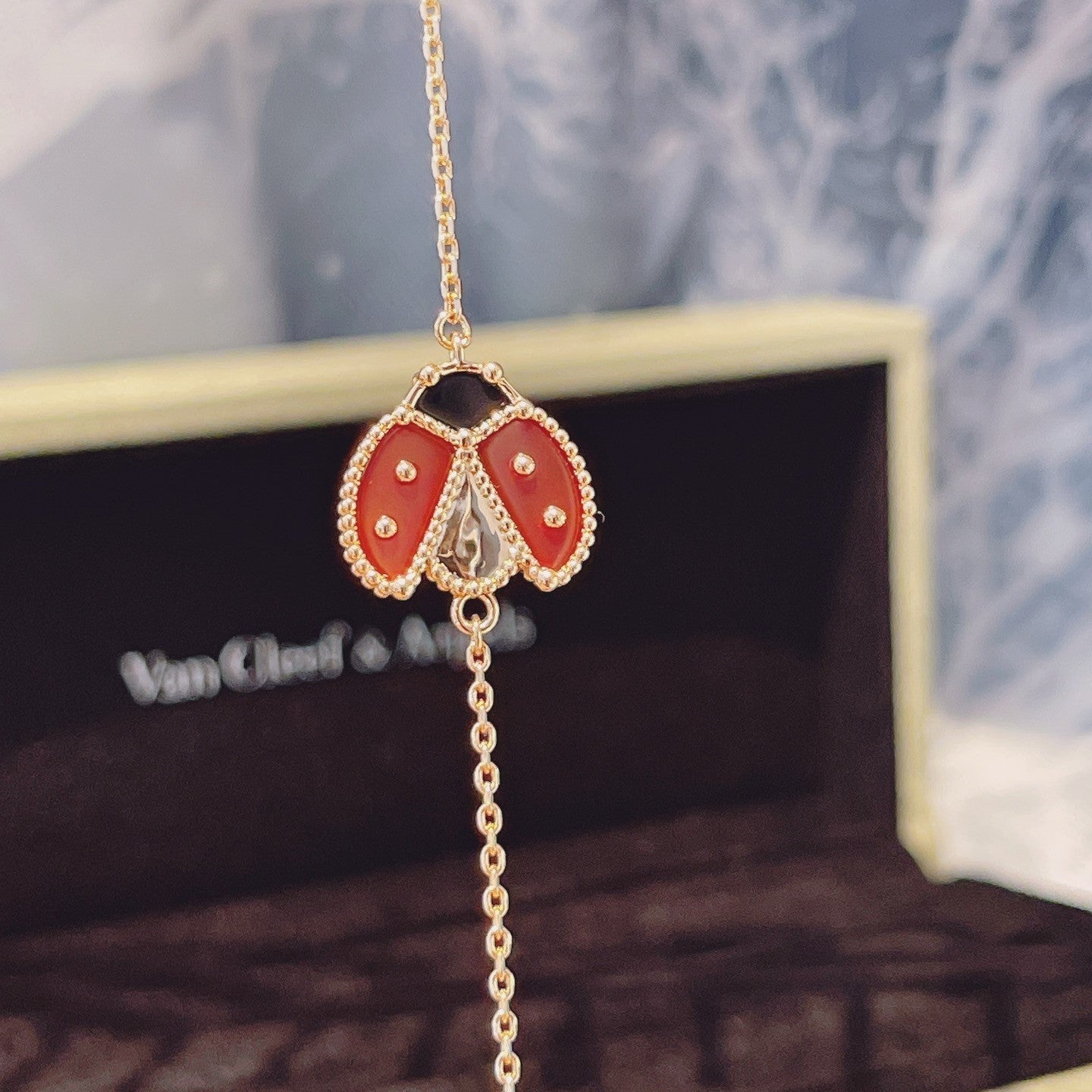 [vivabelle]LUCKY SPRING 1 MOTIF PINK GOLD BRACELET